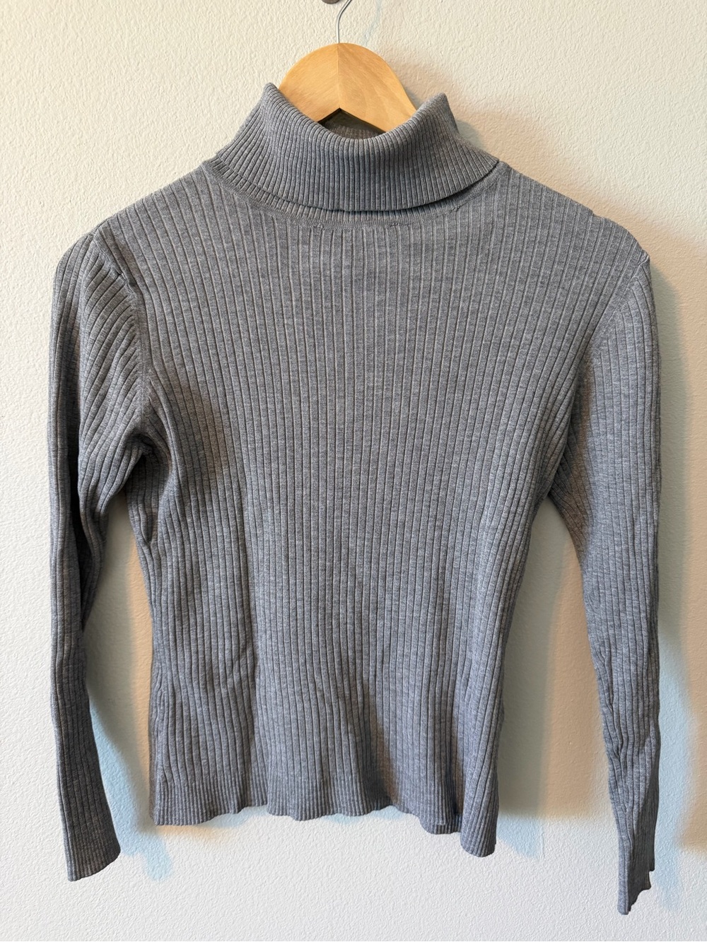 Chico's Gray Ribbed Turtleneck Sweater